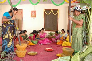 Aali, Sindhuri, Nicole