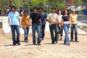 Varun, Sandesh, Nikhil, Raahul, Vamsee Krishna, Gayatri Rao, Monali Chowdary, Sonia