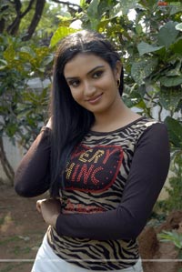 Honey Rose at Aalayam Sets