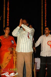 Krishnamraju Felicitated with SV Rangarao Swarnakankanam