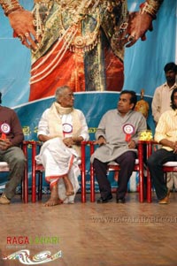 Krishnamraju Felicitated with SV Rangarao Swarnakankanam