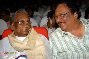 Krishnamraju Felicitated with SV Rangarao Swarnakankanam