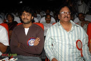 Krishnamraju Felicitated with SV Rangarao Swarnakankanam