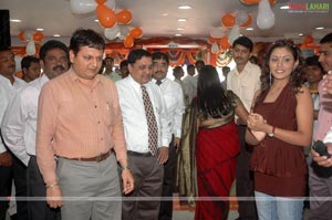 Madhu Shalini launches Next at Begumpet