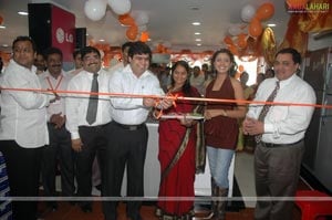 Madhu Shalini launches Next at Begumpet