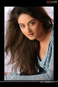  Actress Mahi Vij Portfolio