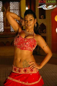 Mumaith Khan