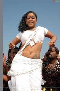 Mumaith Khan From Mangathayaru Tiffin Center