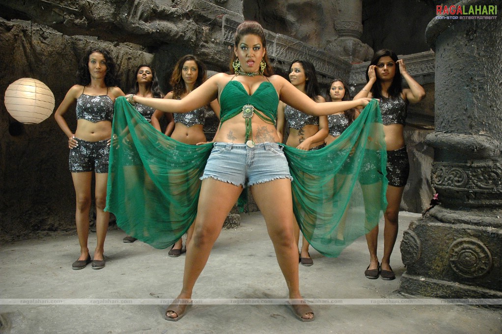 Mumaith Khan