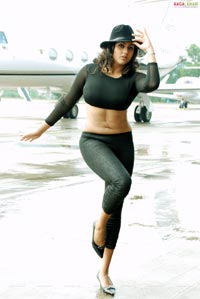 Namitha Photo Gallery/Wallpapers