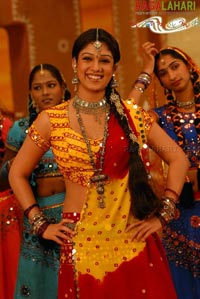 Nayanatara From Dubai Seenu