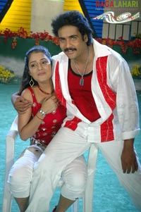 Nee Navve Chaalu - On The Sets