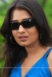 Nikitha from Maharajasree