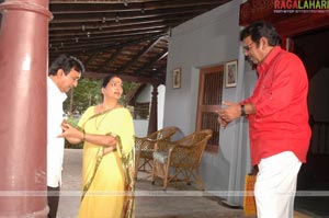 Nee Sukhame Ne Korutunna - On The Sets