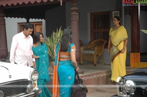 Nee Sukhame Ne Korutunna - On The Sets