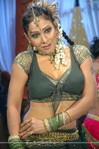 Pakhi Hegde on Bommana Brothers-Chandana Sisters Sets