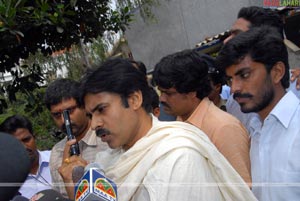 Pawan Kalyan Surrenders Revolver