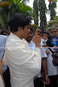 Pawan Kalyan Surrenders Revolver