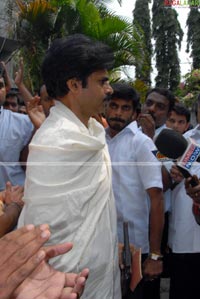 Pawan Kalyan Surrenders Revolver