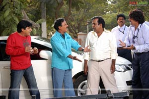 Venumadhav, Ruthika, Priya Mohan