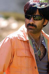 Raviteja From Dubai Seenu