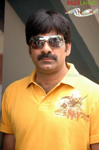 Raviteja @ Raviteja-Trisha Film Muhurat