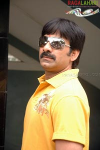 Raviteja @ Raviteja-Trisha Film Muhurat