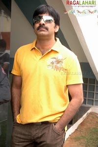 Raviteja @ Raviteja-Trisha Film Muhurat