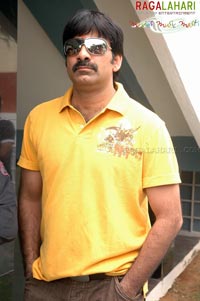 Raviteja @ Raviteja-Trisha Film Muhurat