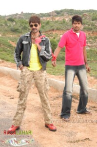 Allari Naresh, Jagapathi Babu, Gowri Munjal & Aarti Chabriya