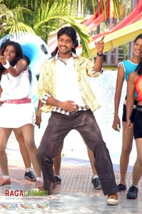 Allari Naresh, Jagapathi Babu, Gowri Munjal & Aarti Chabriya