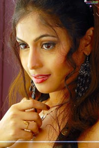 Sensuous Saira Bhanu Photo Gallery