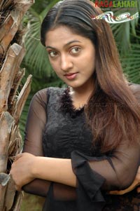 Sheela @ Hello Premistava Title Anouncement