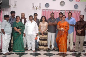 Shivaji-Honey Rose Film Muhurat