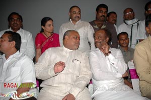 Rajinikanth, Chandrababu Naidu watched Shivaji Preview @ Prasad labs