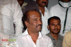 Rajinikanth, Chandrababu Naidu watched Shivaji Preview @ Prasad labs