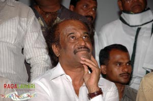 Rajinikanth, Chandrababu Naidu watched Shivaji Preview @ Prasad labs