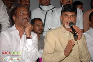 Rajinikanth, Chandrababu Naidu watched Shivaji Preview @ Prasad labs