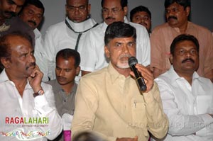 Rajinikanth, Chandrababu Naidu watched Shivaji Preview @ Prasad labs