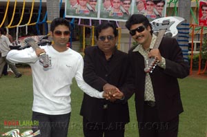 Shivaji-Ravi Krishna-Brahmanandam-Kamalini Film Muhurat