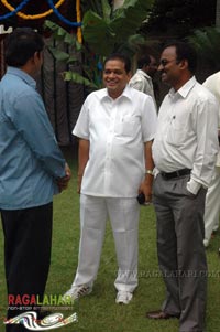 Shivaji-Ravi Krishna-Brahmanandam-Kamalini Film Muhurat