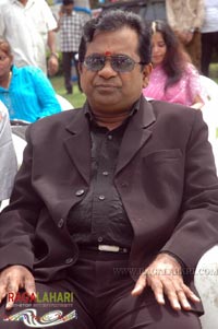 Shivaji-Ravi Krishna-Brahmanandam-Kamalini Film Muhurat