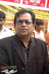 Shivaji-Ravi Krishna-Brahmanandam-Kamalini Film Muhurat