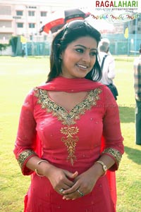 Sneha @ Nee Sukhame Ne Koruthunna Muhurat