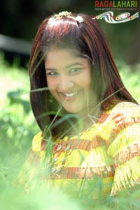 Soumya From Aa Roje