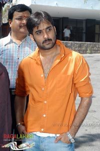 Tarun-Priyamani Film Muhurat