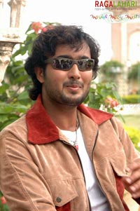 Uday Kiran @ Lakshmi Putrudu Sets