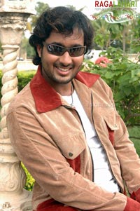 Uday Kiran @ Lakshmi Putrudu Sets