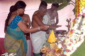 Nagarjuna-Vishnu-P.Vasu Film Muhurat