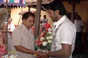 Nagarjuna-Vishnu-P.Vasu Film Muhurat